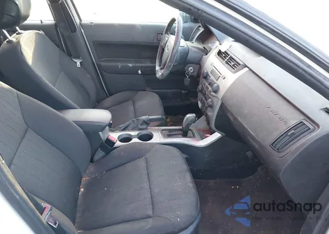 2011 Ford Focus Se z USA, uszkodzony, nr VIN 1FAHP3FN9BW109744